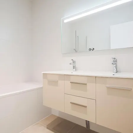 Luxurious Av Des Champs-elysee *